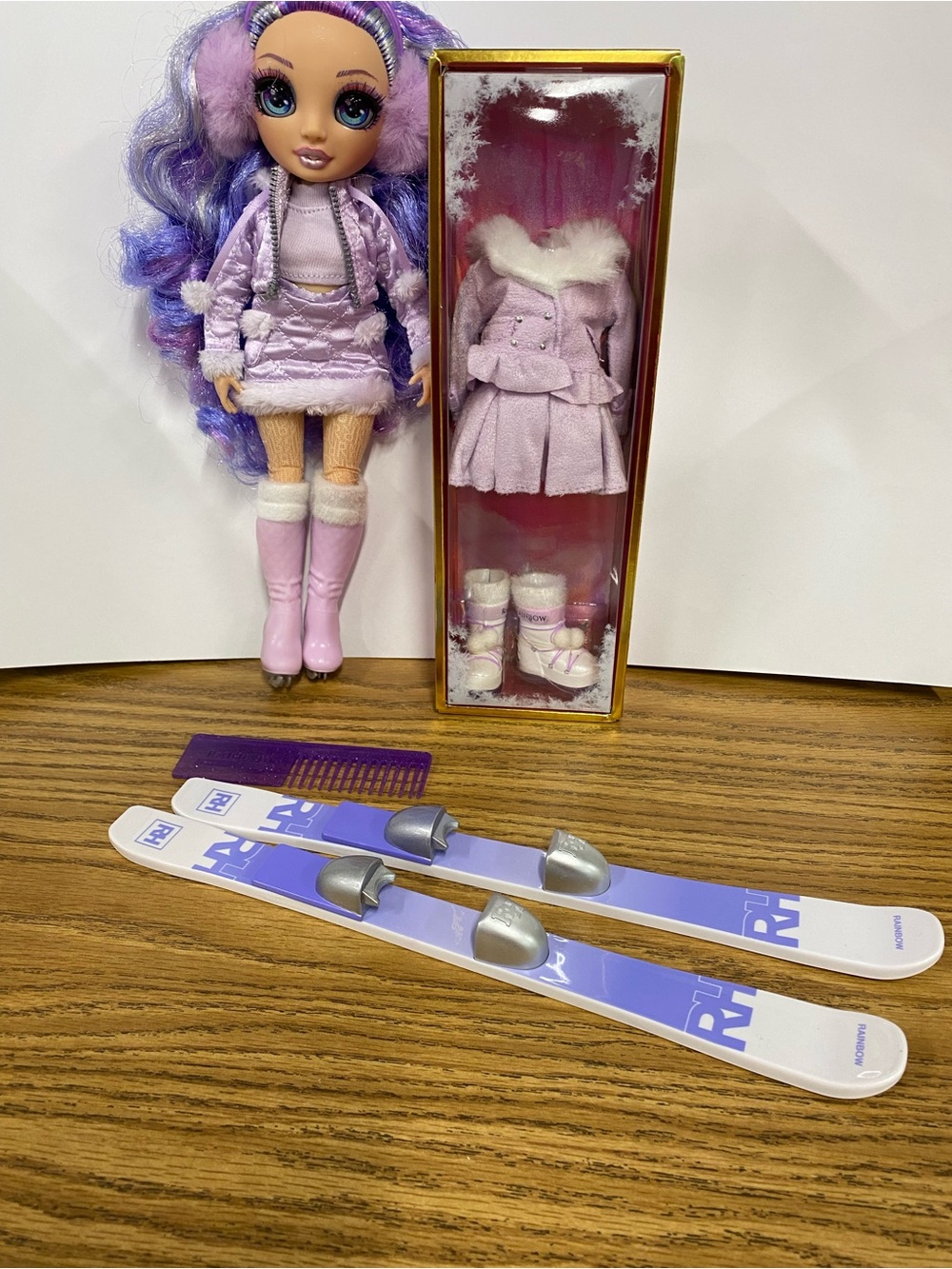 Rainbow High Violet Willow Set